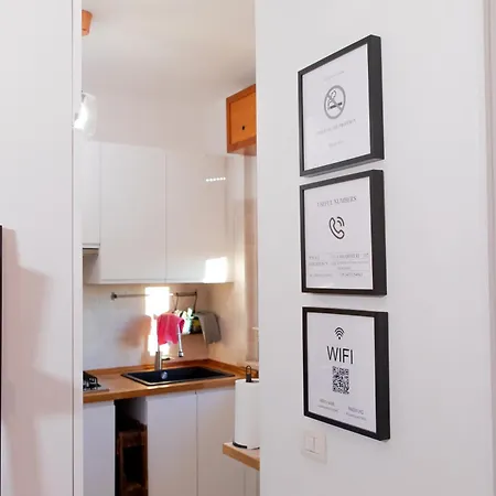 Apartamento Lucyelegance Pomezia A 800 Mt Dalla Stazione - Wi-fi Free Santa Palomba