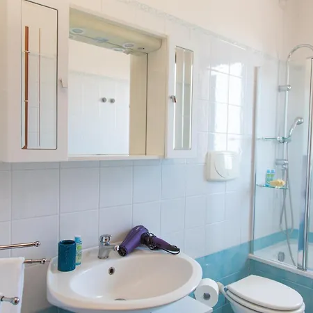 Apartamento Lucyelegance Pomezia A 800 Mt Dalla Stazione - Wi-fi Free Santa Palomba